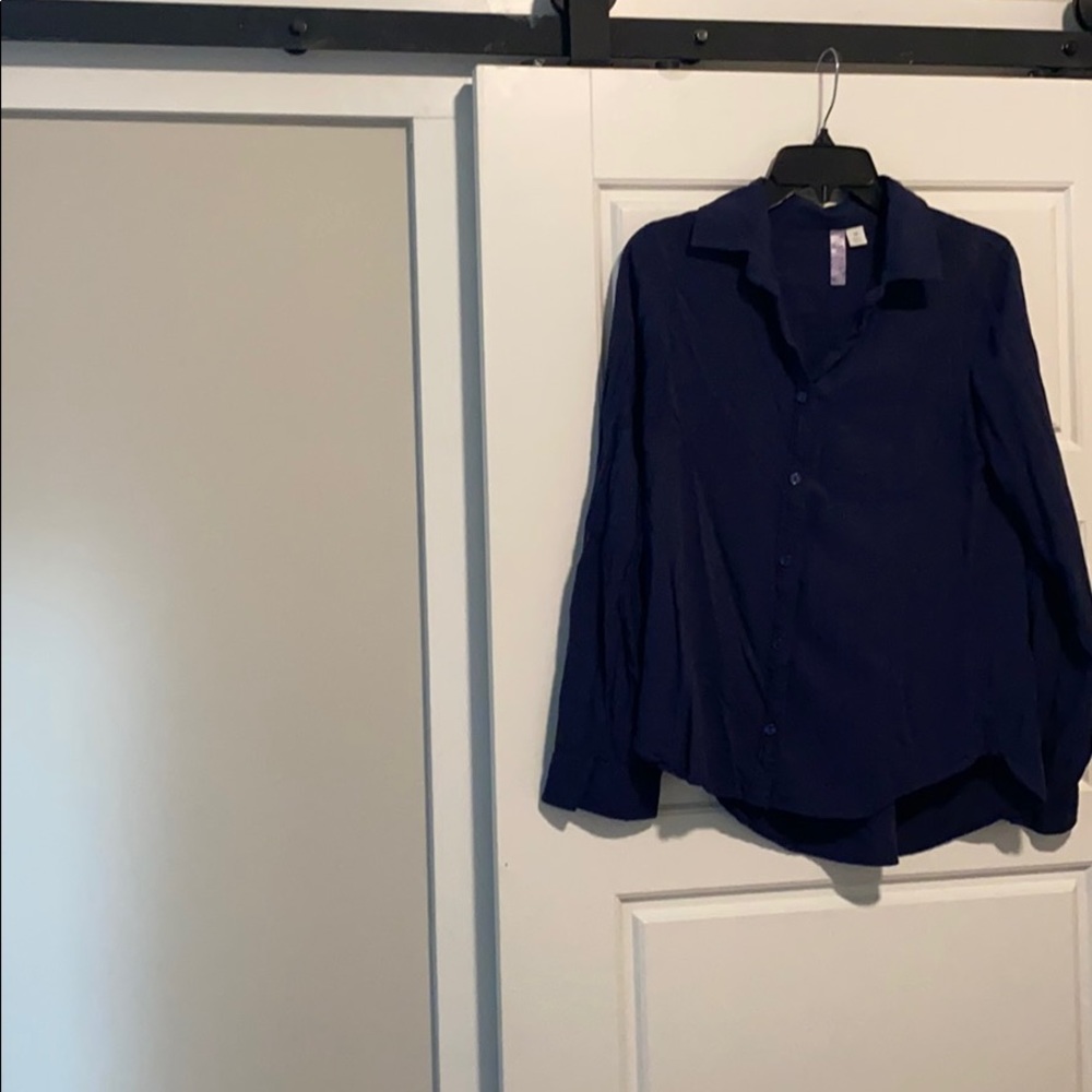 Navy slouchy button up.